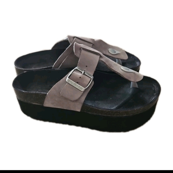 Jeffrey Campbell Womens Gray Leather Platform Trendy Thong 37 - Picture 1 of 10